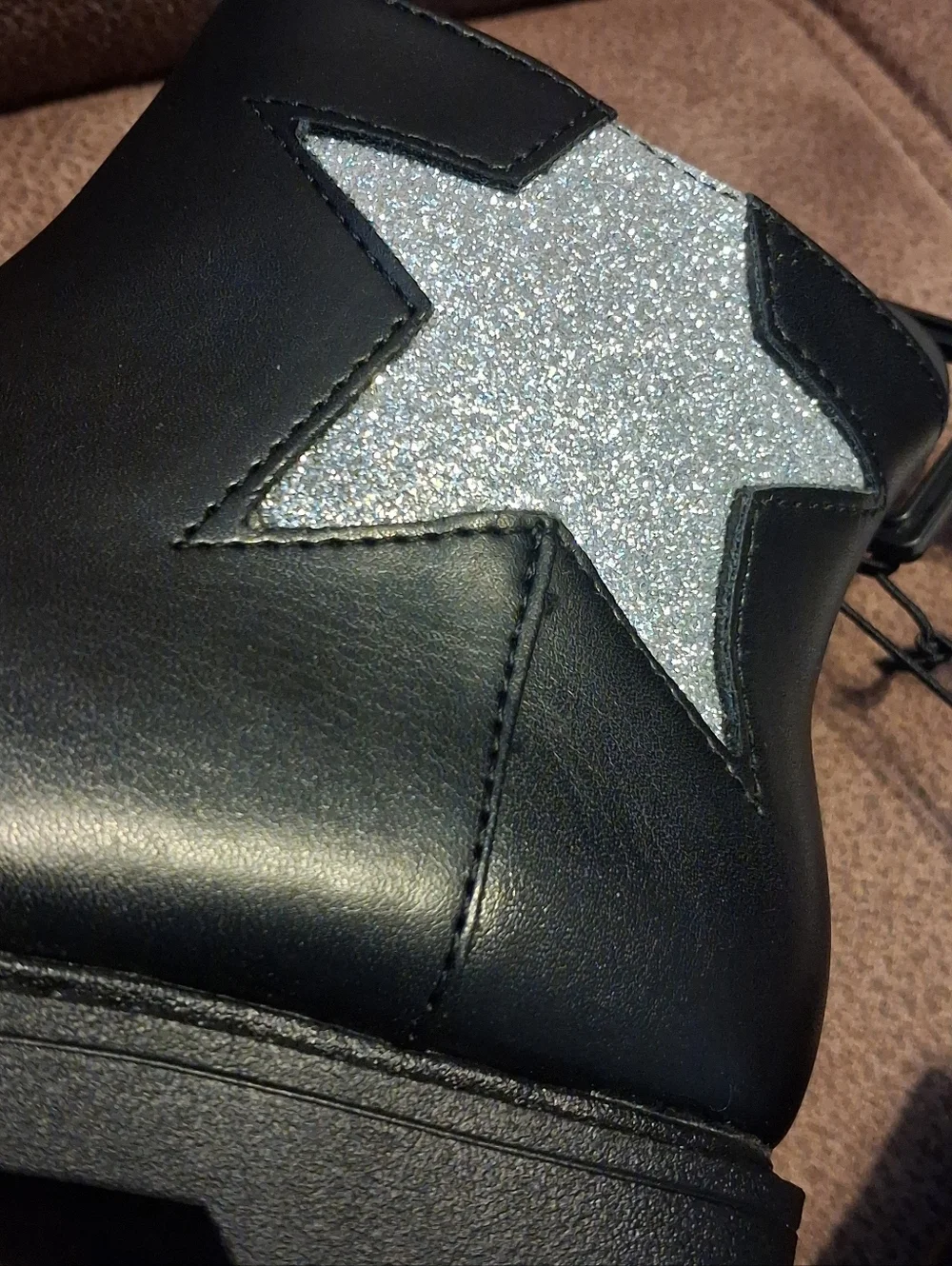 Wonder Nation Kids' Black Chelsea Boots With Glittery Star Accent Size 3